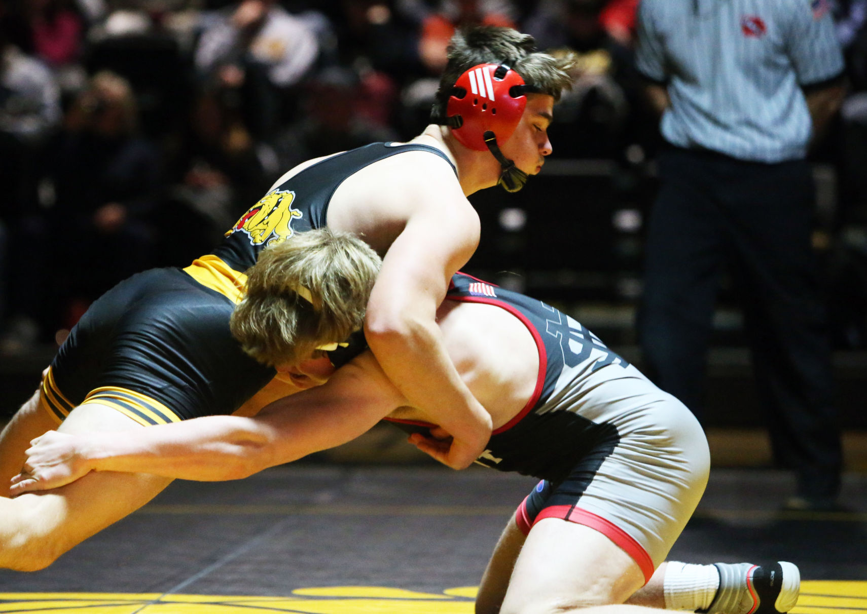 010622-qc-spt-ns-bett wrestling020.JPG